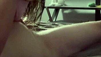 Curvy Redhead And Brunette Share Tender Kisses And Fingering 😘