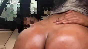 Whoa, big booty Karesha rides massive BBC hard in the car!