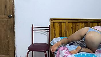 I Feel So Horny Showing Off My Tight Pussy And Juicy Ass