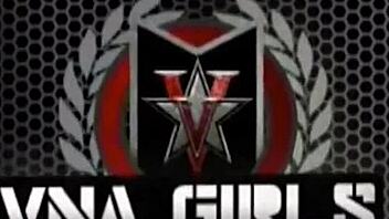 Watch Big Boobs Milf Julia Ann Nail Her Wet Pussy Solo!