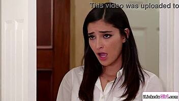 College teen joins two milfs for lesbian threesome fun! 👩‍❤️‍💋‍👩🔥