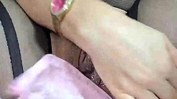 Oh wow, this sexy Colombian milf masturbates solo with dildo and fingering her big ass pussy until squirting everywhere in premium content!