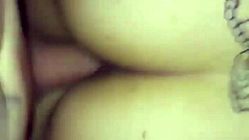 Latina teen 18+ explores