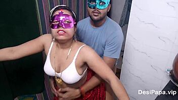 Horny Indian housewife gets pounded doggystyle in rough homemade quickie