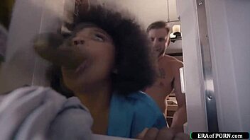 i'm pregnant and really need someone to hang out with right now