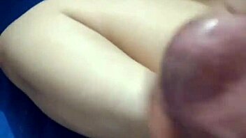 i'm touchin myself with a nice paja, big tits bouncin, when my man arrives to eat my fat colombian ass yum.