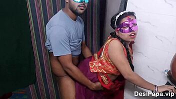 Horny Indian housewife gets pounded doggystyle in rough homemade quickie