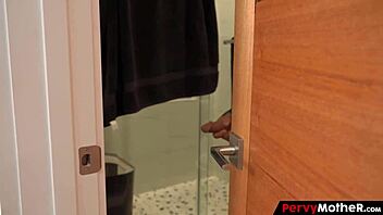 booty milf caught him then got her tight pussy filled deep