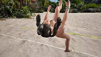 In this scene, Xiaoyu appears in a striking gold bikini during the TK8 ryona action.