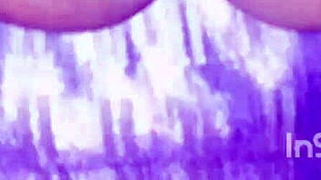 Pussy Adds Ice Cream Before Eating