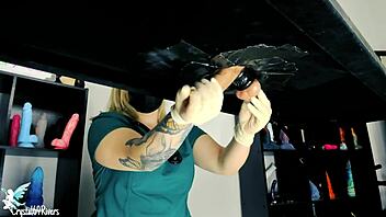 Naughty Nurse Milking Table With Toys Cumshot Handjob For Patient In Hospital Latex Gloves