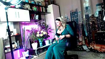 Aimee, the hot MILF, reigns as queen of married COCKSUCKERS in part 1.