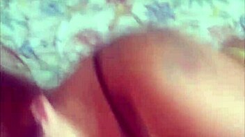 Exhibitionist Flashes Vagina To Stranger At Market Before Intense Machine Sex At Home