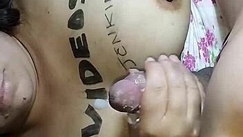 esposa caliente indulges in amateur masturbation and sex on the bed with her partner