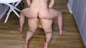 soft mature woman with big body takes it in anal 😏🍑