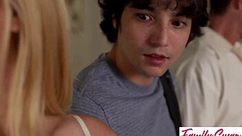 hot blonde nudist swapmilf aaliyah love promotes naked yoga inspires vanna bardot 😍