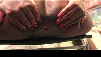 Sexy Ebony Girls Farting with Big Ass Spreading Tight Assholes