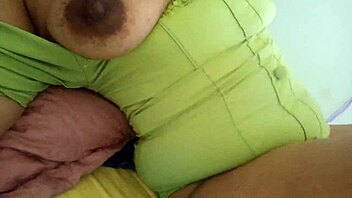 Big Tits Milf Contrasts Juicy Wet Pussy With Teen's Tight Lips In Bedroom Massage Until Orgasm