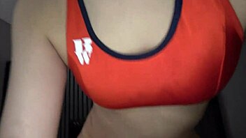 japanese amateur rena enjoys a casual new shibuya food tour date with lighthearted coaching and playful touches leading to intimate moments