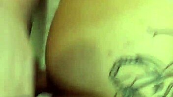 latina teen shares tight style tips in casual chat with friends