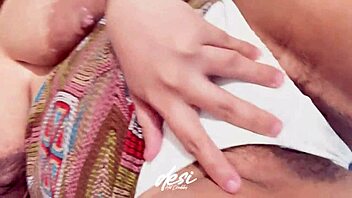 Desi bhabhi masturbating and fingering her hairy pussy