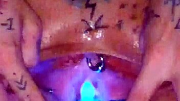 Amateur beauty with big natural tits trains her body in winter special show