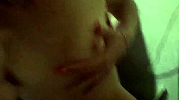 tennyhole young 18+ blonde gives powerful blowjob