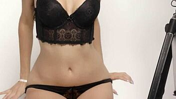 Mexican Latina Teen 18+ Eliza Ibarra Softcore Porn Video For Playboy!