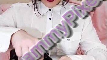 why does lammy pixel dress so sexy for school while dreaming of intimate moments?