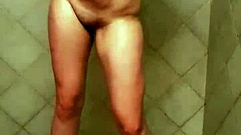 Big ass moves in the shower