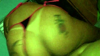 Amateur Latina Gets So Horny on Private Cam She Offers Up Her Tight Ass