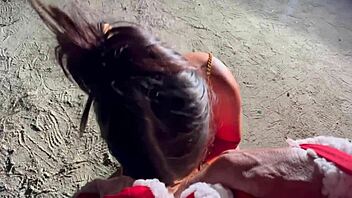 Fuck me like Santa Claus this merry Christmas season