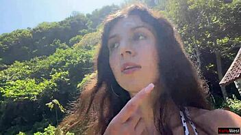 Hot Brunette Babe Gets Cum Covered Face On Public Beach Cumwalk!