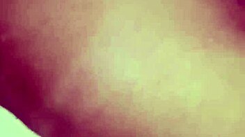 Colombian mature mama doing squirt on whatsapp!