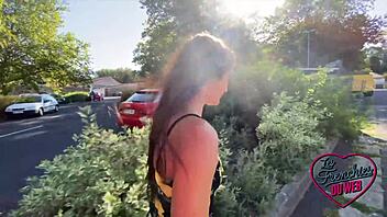 Valentina Est Une Petite 18+ Coquine Accro Au Sexe