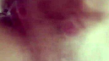 Colombian mature mama doing squirt on whatsapp!