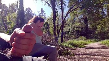 Exhibitionist seduces milf for public park fuck and facial cumshot. 😏💦