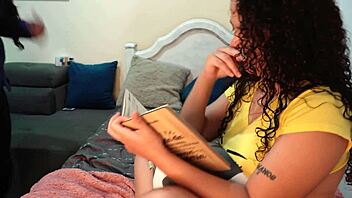 Intense lesbian action with a curvy mature rubbing pussies together 😈🔥