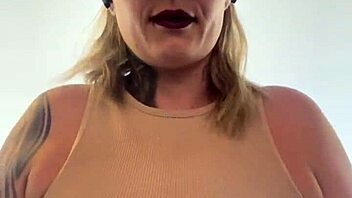 fui treina na academia times square bico peito durinho escorrendo suor buceta gringos olhava mao pau duro