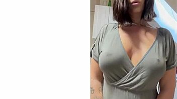 Oh My God, My Pretty Pussy Deserves To Be Worshipped And Shown Off!