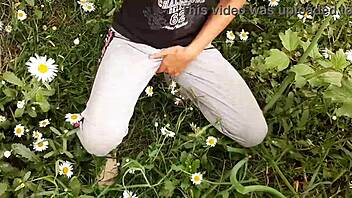 Hey, I caught my neighbor masturbating wildly in the daisies - such a hot orgasm spy moment! 👀🌼