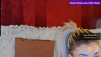 Hey Ashley Payton aka Maya Maley why not tease with that sexy lingerie strip and ass wiggle?