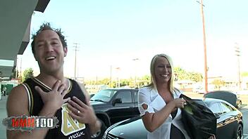 horny blonde milf with big ass takes deepthroat pounding from massive cock 😈🍑