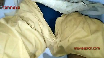 Girlfriend Indian Desi Pussy Fuck With Radha 😏 Let's Get Wild Together!