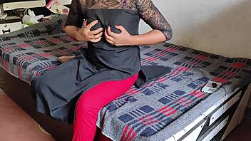 beautiful bengali kamwali bhabhi experiences sudden intimate encounter with college boy in an interracial setting