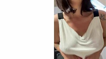 Oh My God, My Pretty Pussy Deserves To Be Worshipped And Shown Off!