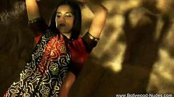 I feel so captivated by this dreamy Indian beauty's pure seductive striptease and erotic nude dance.