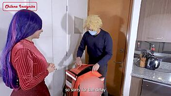 in a casual tale, a desperate housewife fucks the pizza delivery guy for his semen sauce