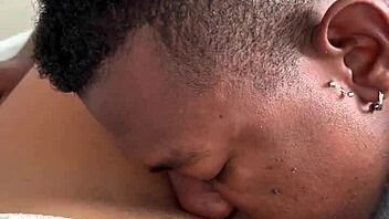 He Licks And Sucks Her Tight Pussy In Amateur Couple Session