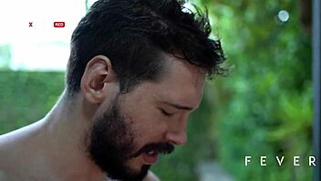 Pucca Devil with hairy pussy squirts deliciously into Mr Velvet's mouth